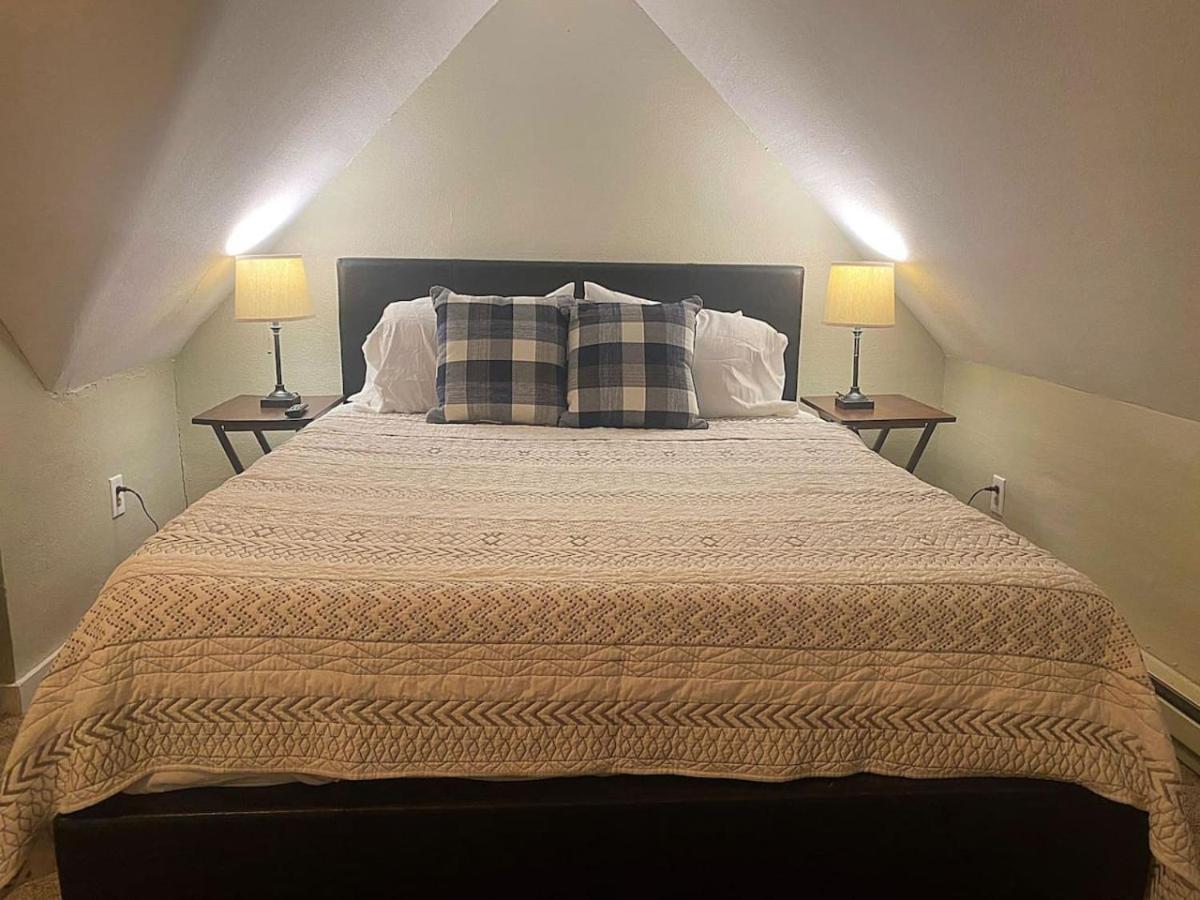 Sleeps 8 Cozy 2br In Triplex Wifi Holiday home *